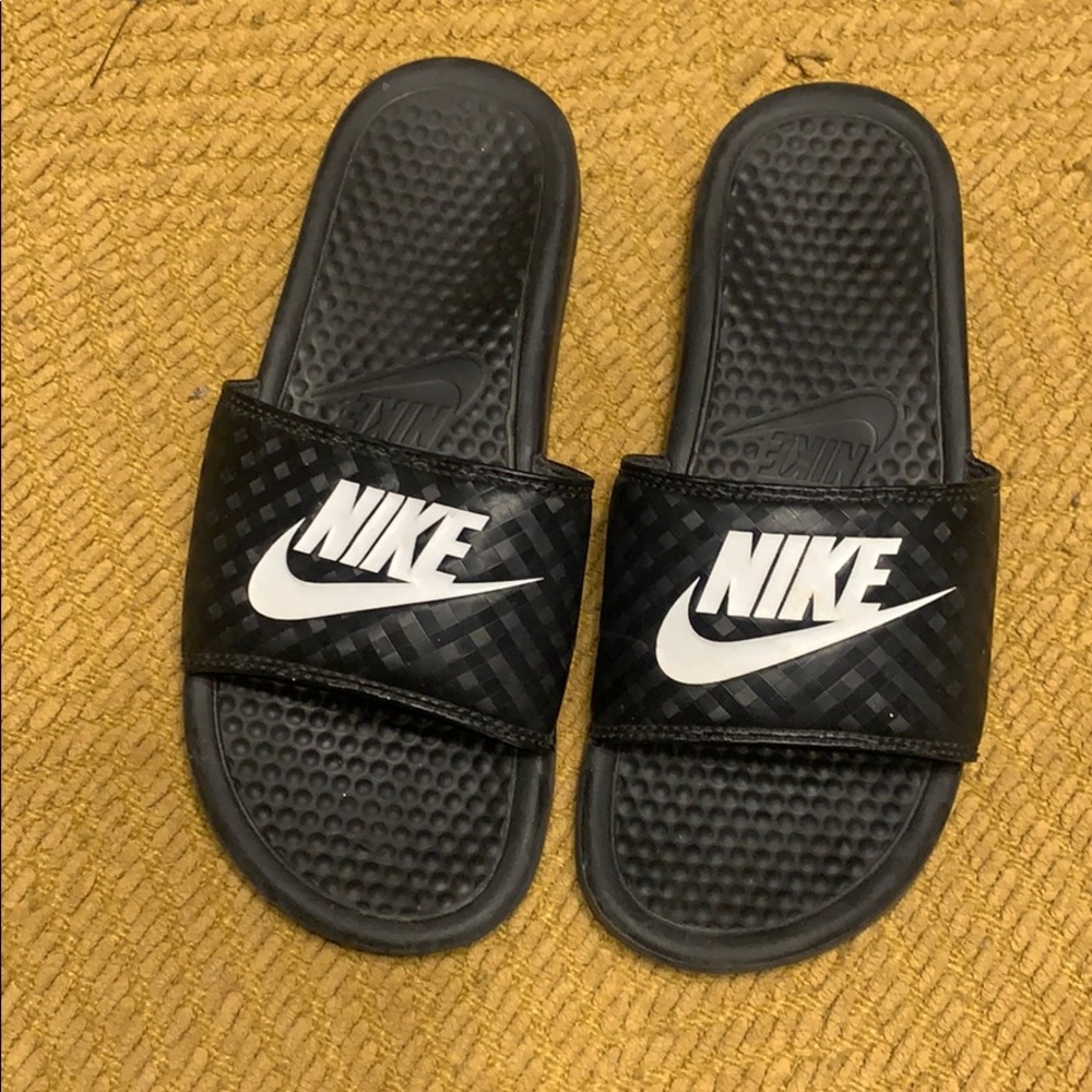 Nike slides